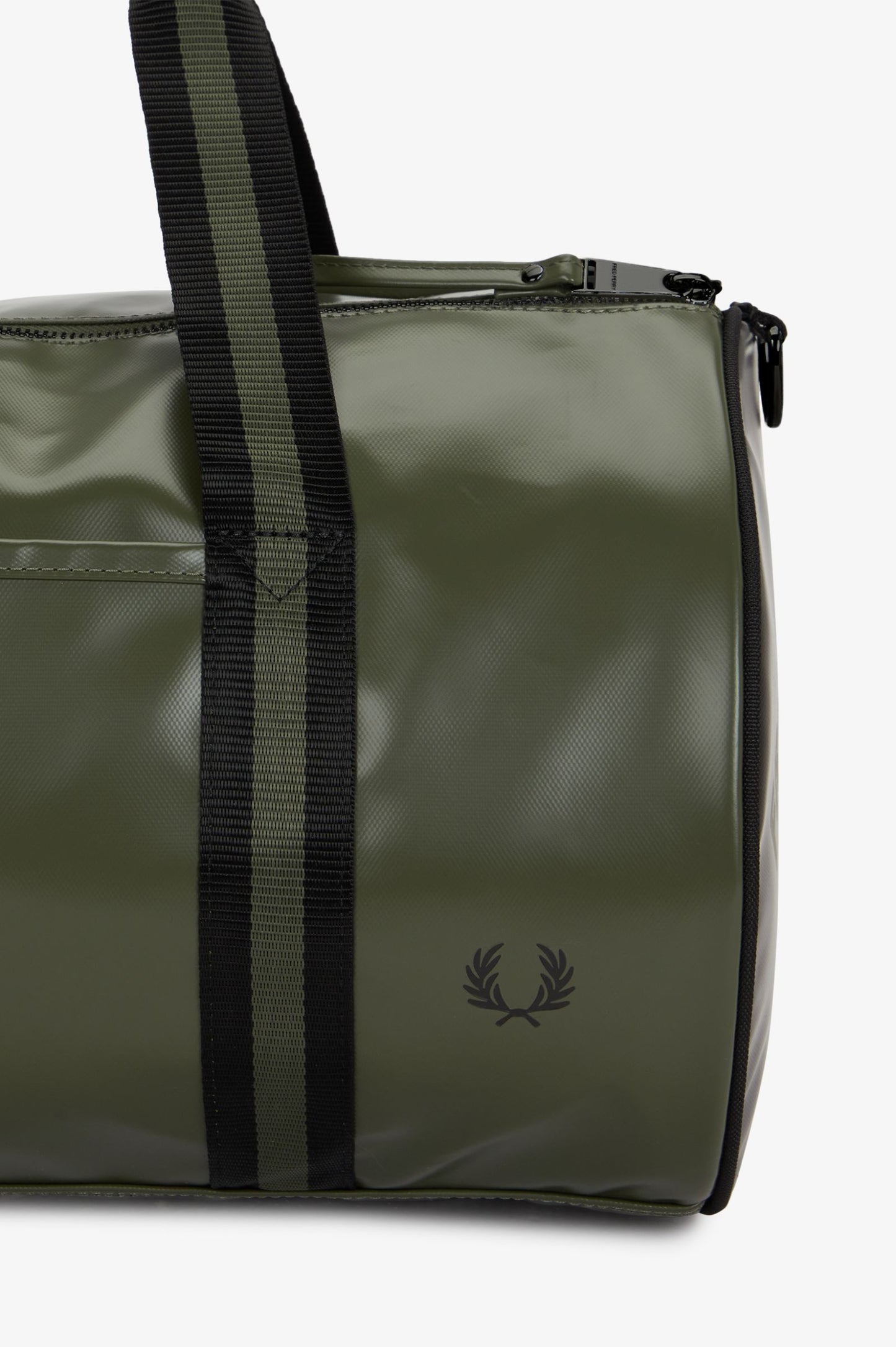 Fred Perry L7255 Classic Barrel Bag - Laurel Wreath Green/Black